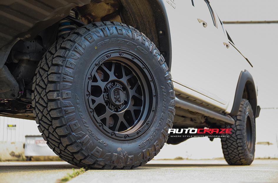 TOYOTA HILUX N80 4WD GRENADE OR MATTE BLACK